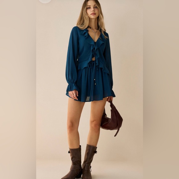 Commense Teal Mini Skirt and matching Top - Picture 2 of 7